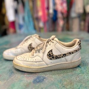 Nike Leopard Kicks